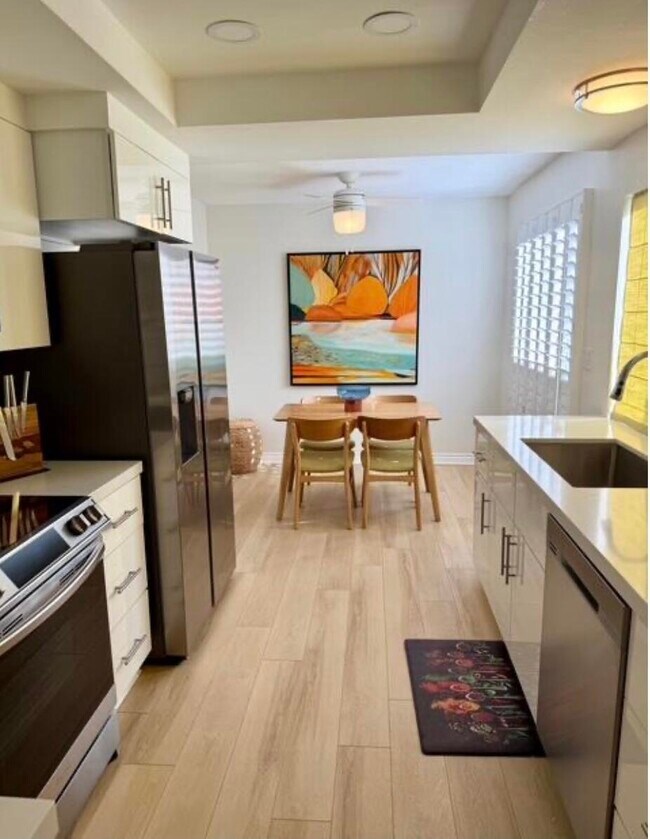 72499 Desert Flower Dr