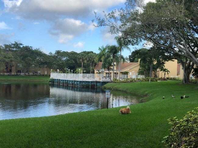 Building Photo - 1401 Village Blvd Unit 913