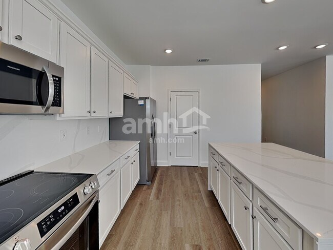 Photo - 44 Pointe Dr