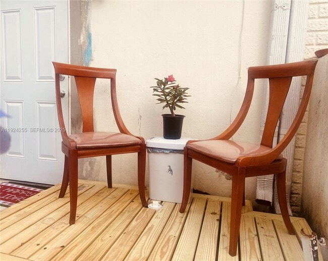 Photo - 6831 SW 2nd St Unit front