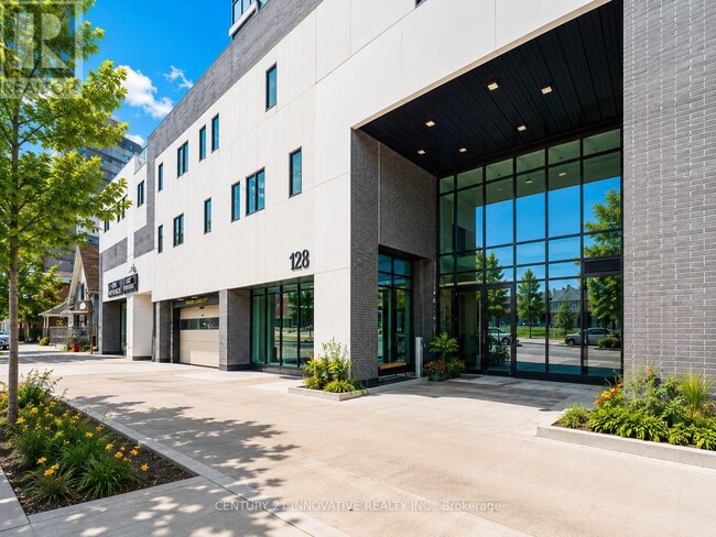 Photo - 128 King St N