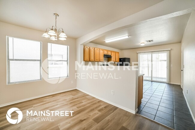 Photo - 2420 W Roeser Rd
