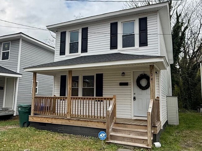 Photo - Updated 4 bedroom 2 bath home!