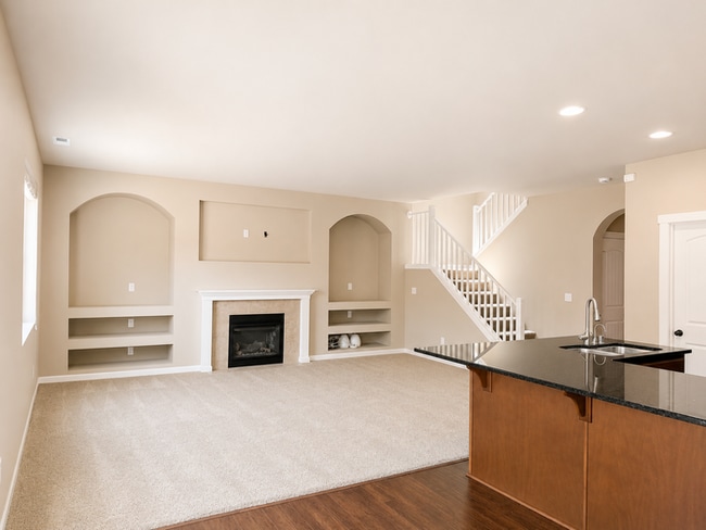 Photo - 3918 Southlake Dr SE