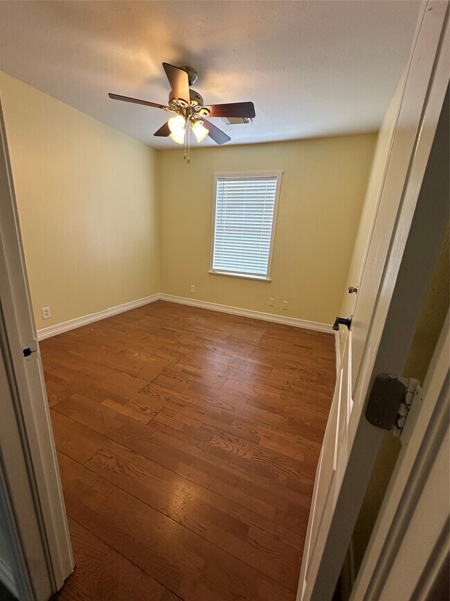 Photo - 10110 Glenmawr Dr