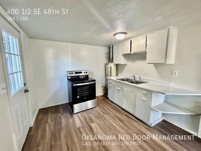 Photo - 400 SE 48th St