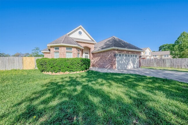 Photo - 1189 Lovett St