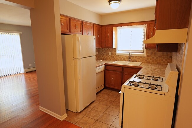 Photo - 11937 S Hamlin Ave Unit 3C