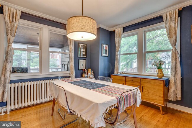 Photo - 3 E Linden St