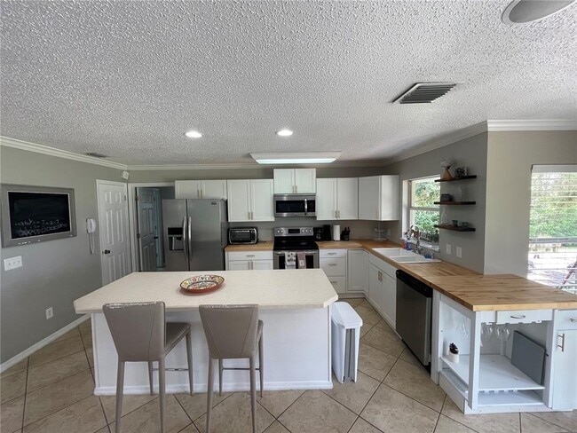 Photo - 12860 Lake Sawyer Ln