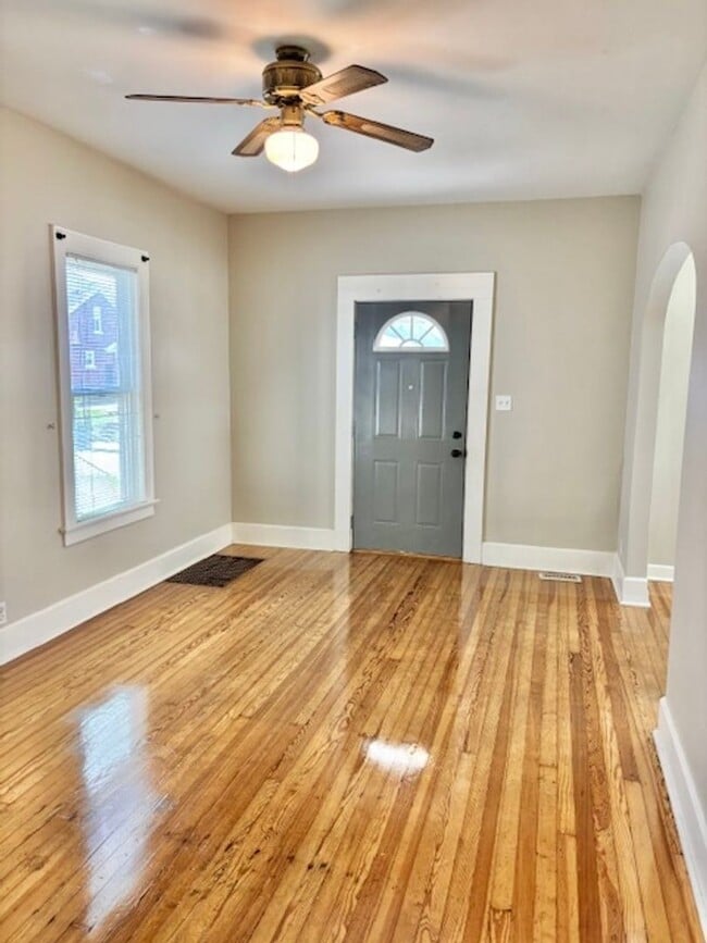 Photo - 750 E Delaware St Unidad A