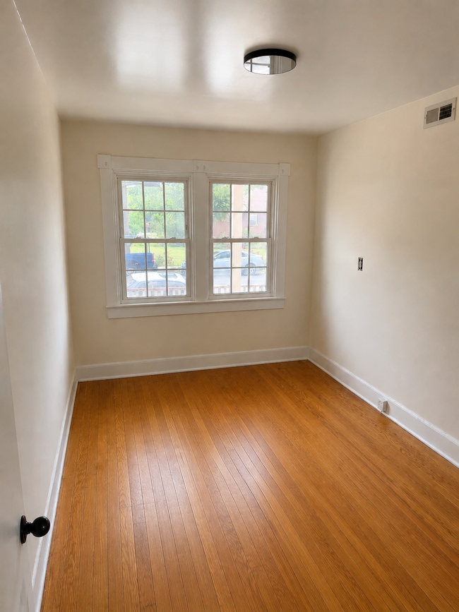 Downstairs Bedroom - 3210 Q St