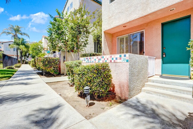 Photo - 13901 Olive View Ln