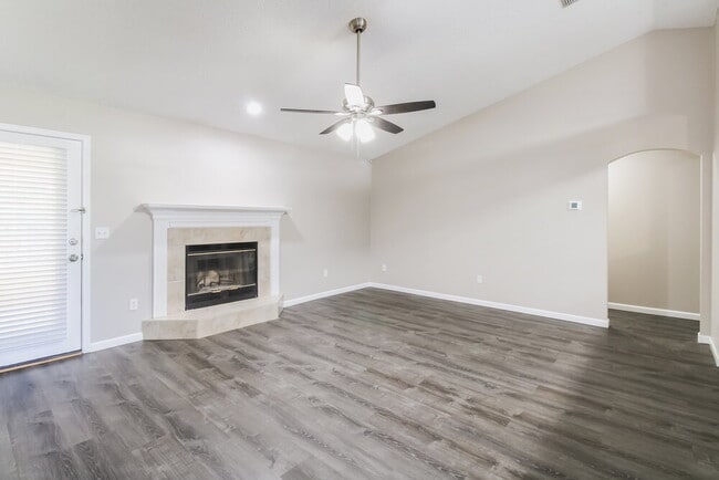 Photo - 493 Heron Nest Point