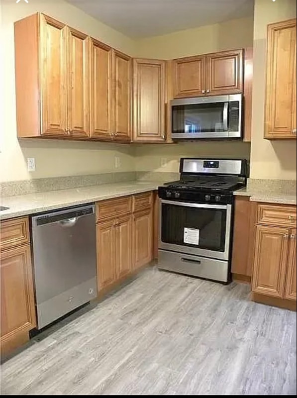 Photo - 2038 Watson St