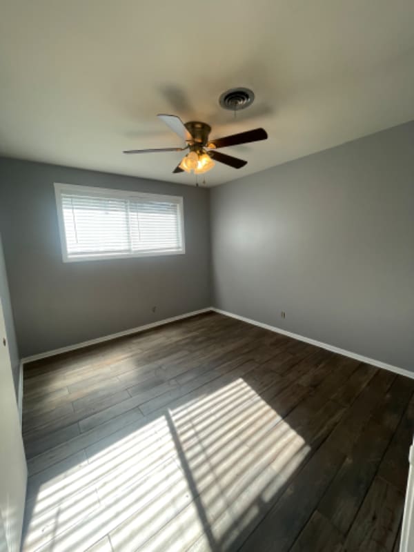 Photo - 207 Monroe Dr