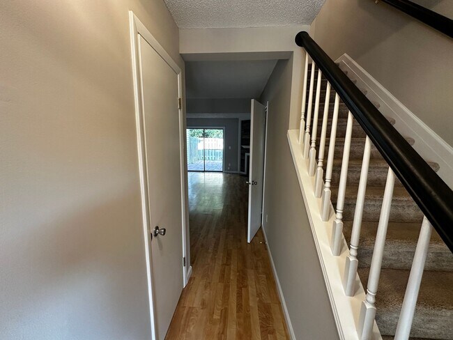 Photo - Convenient Townhome just off Lawndale Dr i...