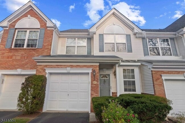 Photo - 137 Stratford Dr