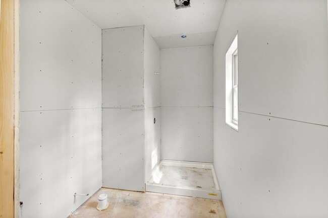 Photo - 3286 Wire Rd