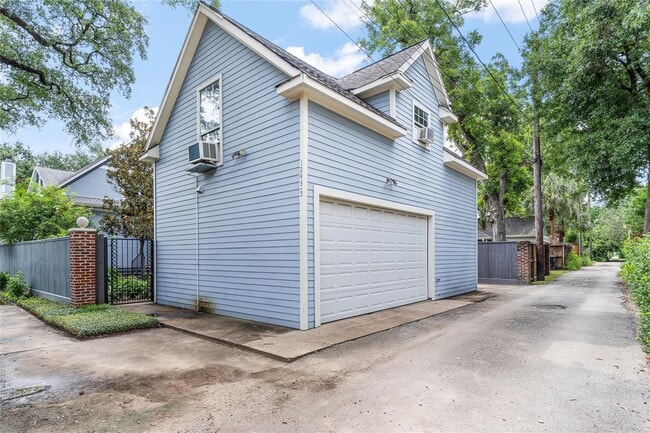Building Photo - 1243 Ashland St Rental