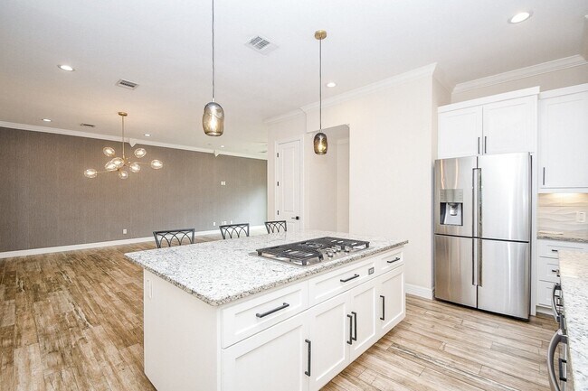 Photo - 710 Stanford St Unit B