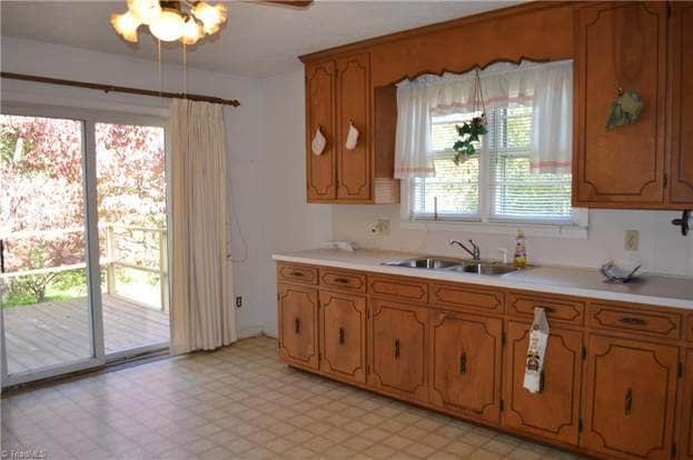 Photo - 601 W Washington St