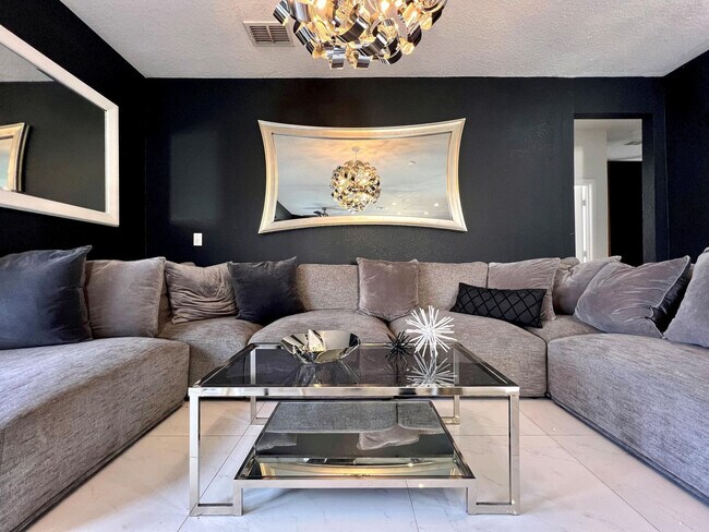 Photo - 1145 Troon Cir Unit SI FL2-ID1291326P