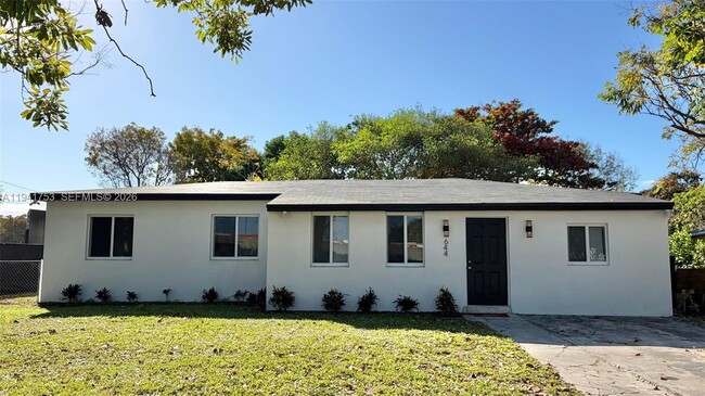 Photo - 644 NW 146th St