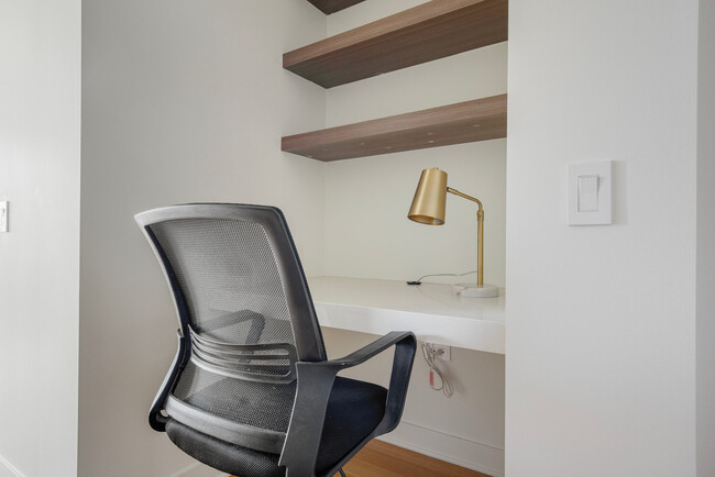 Photo - 340 E North Water St Unidad FL16-ID1364