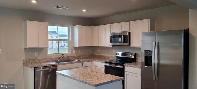 Photo - 1047 Wickersham Wy