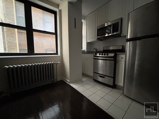 Photo - AMSTERDAM AVENUE Unit 4D