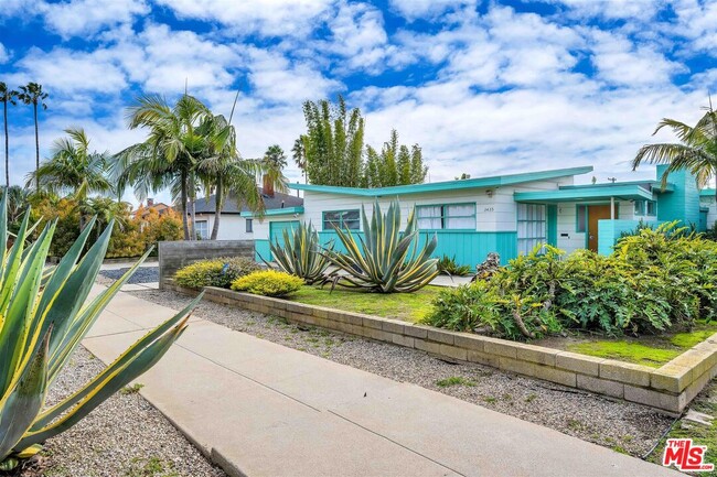 Building Photo - 3435 Cabrillo Blvd Rental
