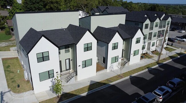 Photo - 605 Whitham Ave Unidad 605-2