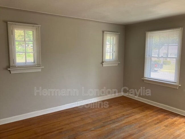 Photo - 10077 Dorothy Ave