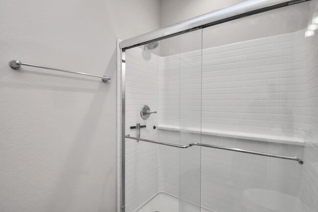 Building Photo - 23823 Cumberland Ridge Dr