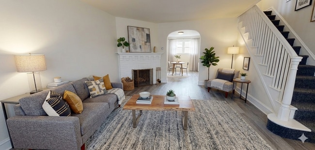 Building Photo - Updated 3BR with Parking & New Kitchen on Quiet Residential Block