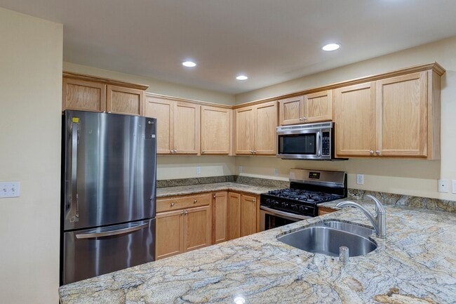 Photo - 3-bedroom, 2.5-bathroom Pet Friendly Home