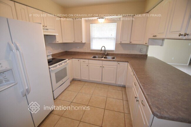 Photo - 5025 Tangerine Way