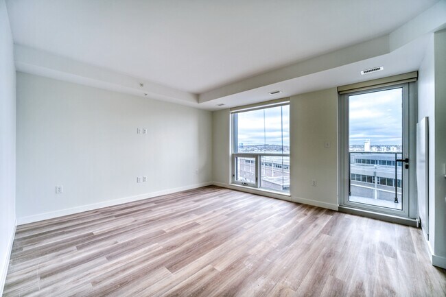Photo - 5415-5415 Cogswell St Unit 305