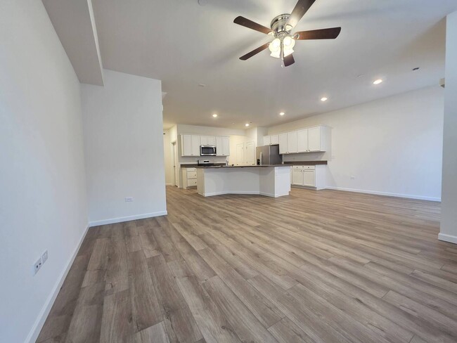 Photo - 5915 Hawkweed Dr Unit 08703