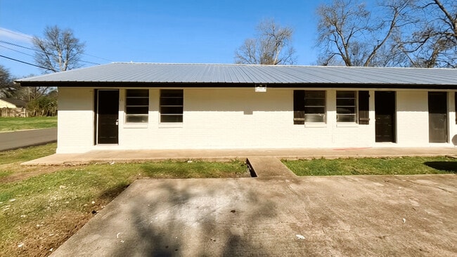 Building Photo - 1929 4th Ave N