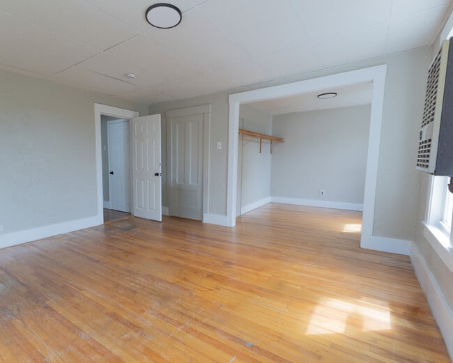 58 Laurel St Unidad 58 Laurel St Unit 2