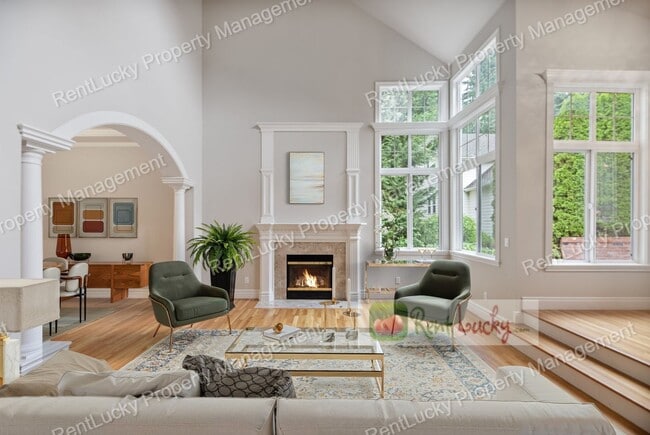 Photo - Like-New and HUGE 5-Bedroom Home in Prime Bellevue Location!!