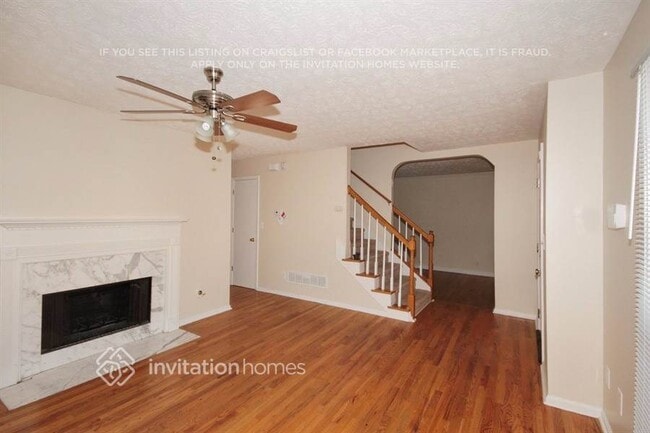 Photo - 2314 Kissing Tree Ln SE