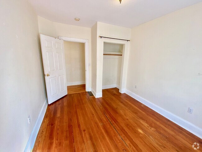 Building Photo - 33 Adamson St Unit 2 Rental