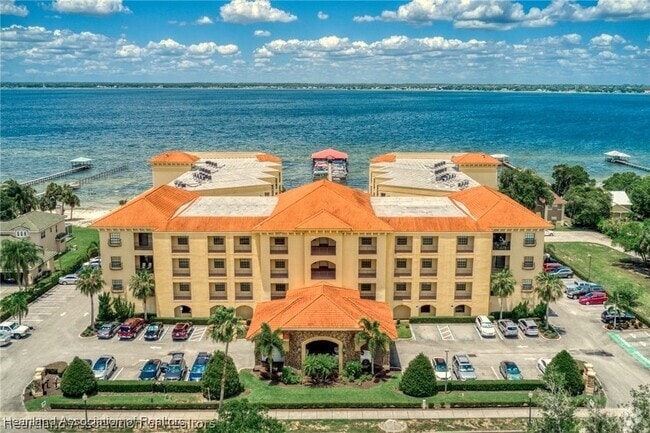 Building Photo - 2351 Lakeview Dr Unit 306 Rental