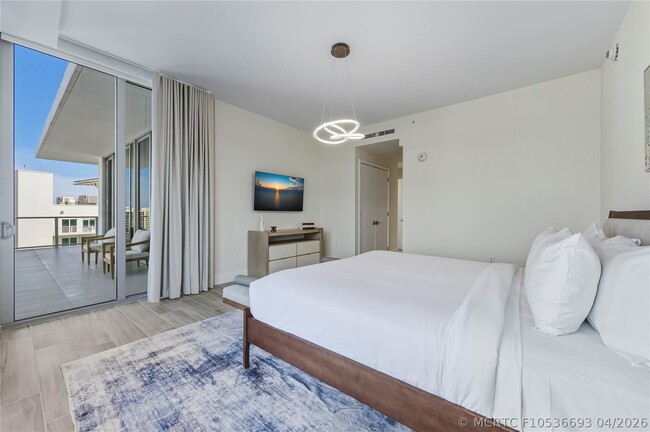 Photo - 3100 N Ocean Dr Unit HPH6