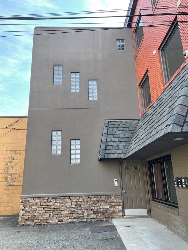 Photo - 307 Freeport Rd Unit Third Floor Apartment