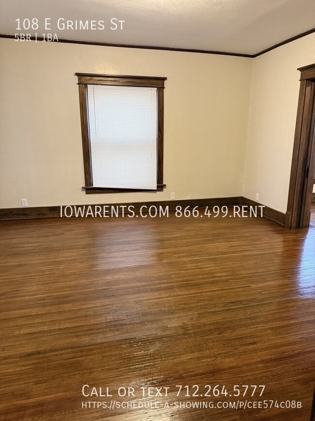 Photo - 108 E Grimes St