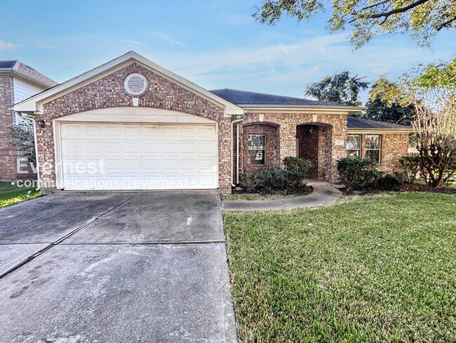 Photo - 2527 Pine Shadows Dr